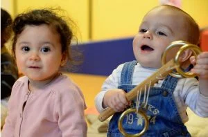 Lire la suite à propos de l’article Favoriser l’éveil culturel et artistique du jeune enfant avec Enfance et Musique